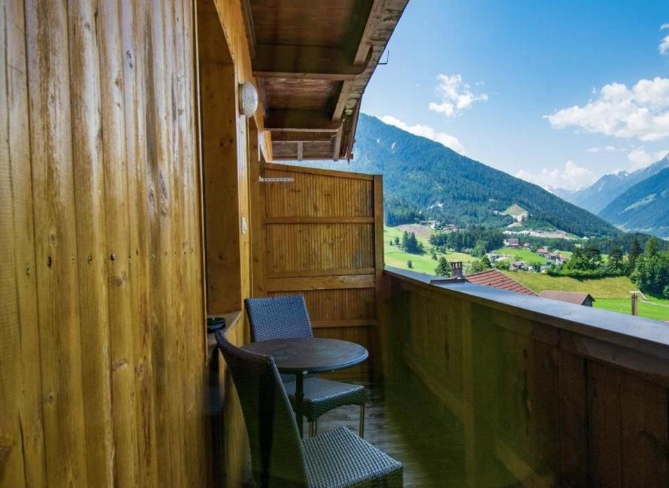 מידרס Panorama-Ferienhaus Im Stubaital מראה חיצוני תמונה