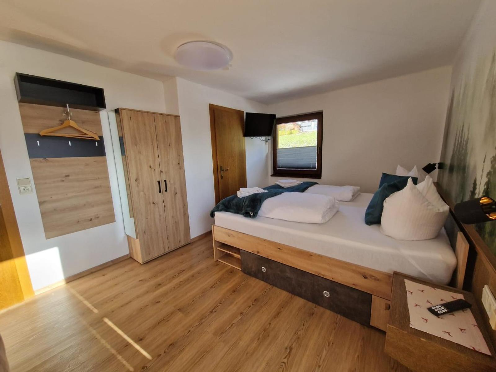 מידרס Panorama-Ferienhaus Im Stubaital מראה חיצוני תמונה